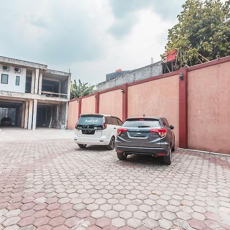 Super Oyo 1640 Fallinda Hotel Bogor Eksteriør billede