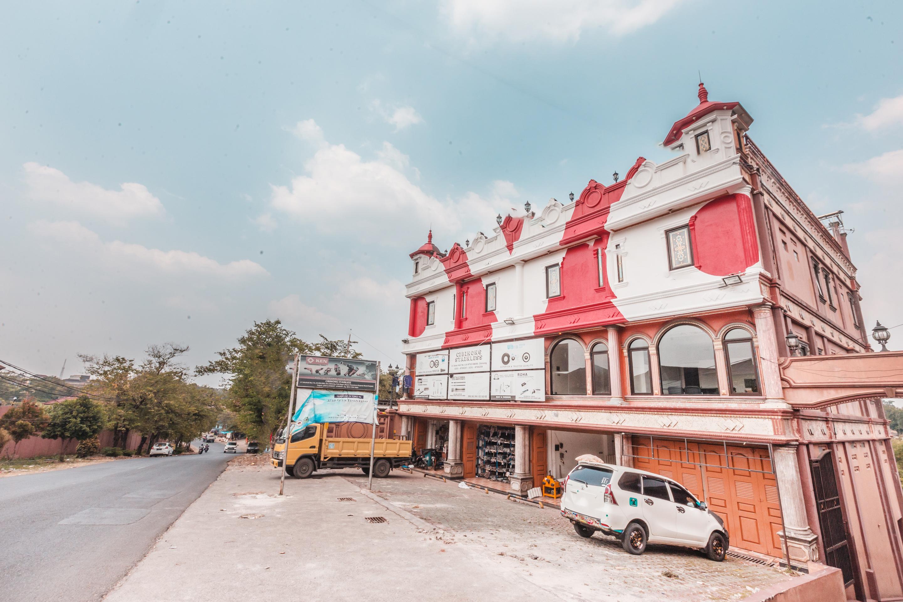 Super Oyo 1640 Fallinda Hotel Bogor Eksteriør billede